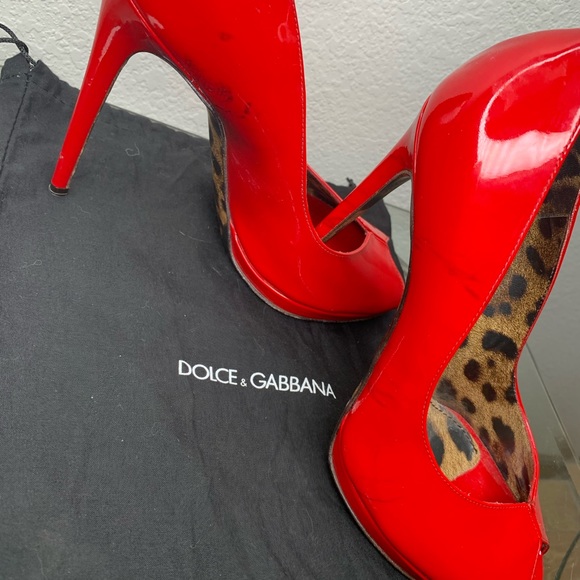 Dolce & Gabbana 👠 Red Patent Leather Heels - Picture 5 of 5